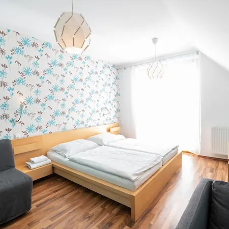 Guest house Hotel Garni Pod Skalkou 3*