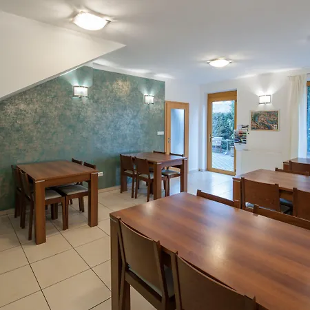 Hotel Garni Pod Skalkou