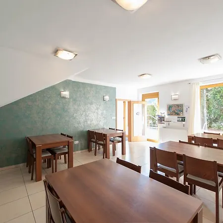 Guest house Hotel Garni Pod Skalkou 3*
