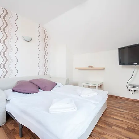 Hotel Garni Pod Skalkou