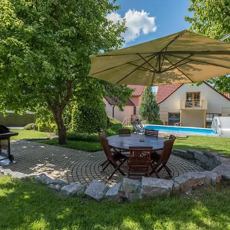 Hotel Garni Pod Skalkou 3*