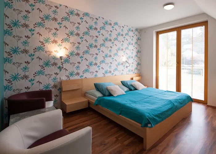 Hotel Garni Pod Skalkou 3*