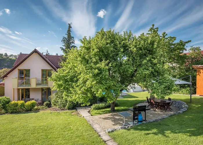 Guest house Hotel Garni Pod Skalkou 3*